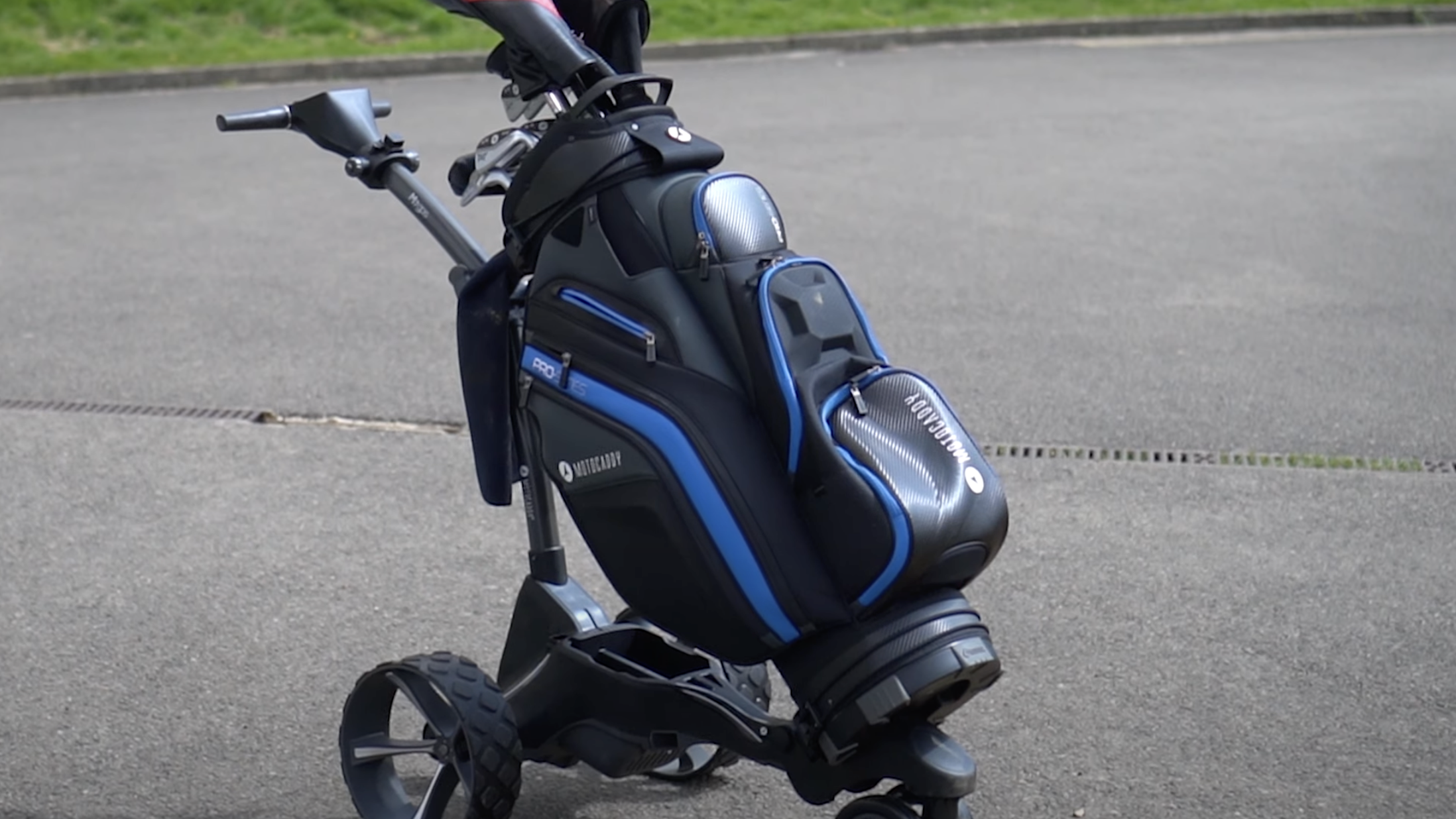 Motocaddy M7 GPS Electric Trolley